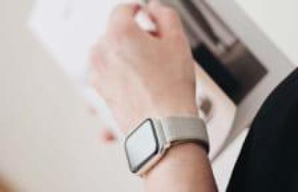 Sexy Clutches: How to Buy & Wear a Designer Clutch Bag